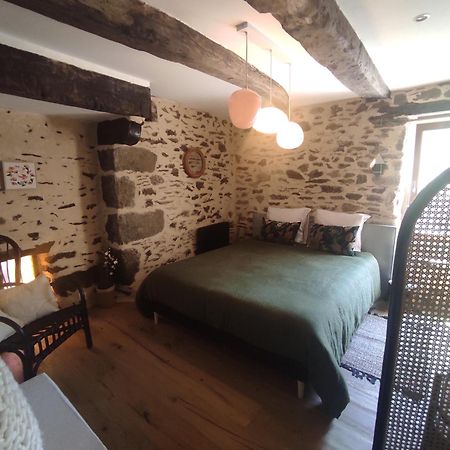 La Ville Es Riez Chambre D'Hotes Corseul Экстерьер фото