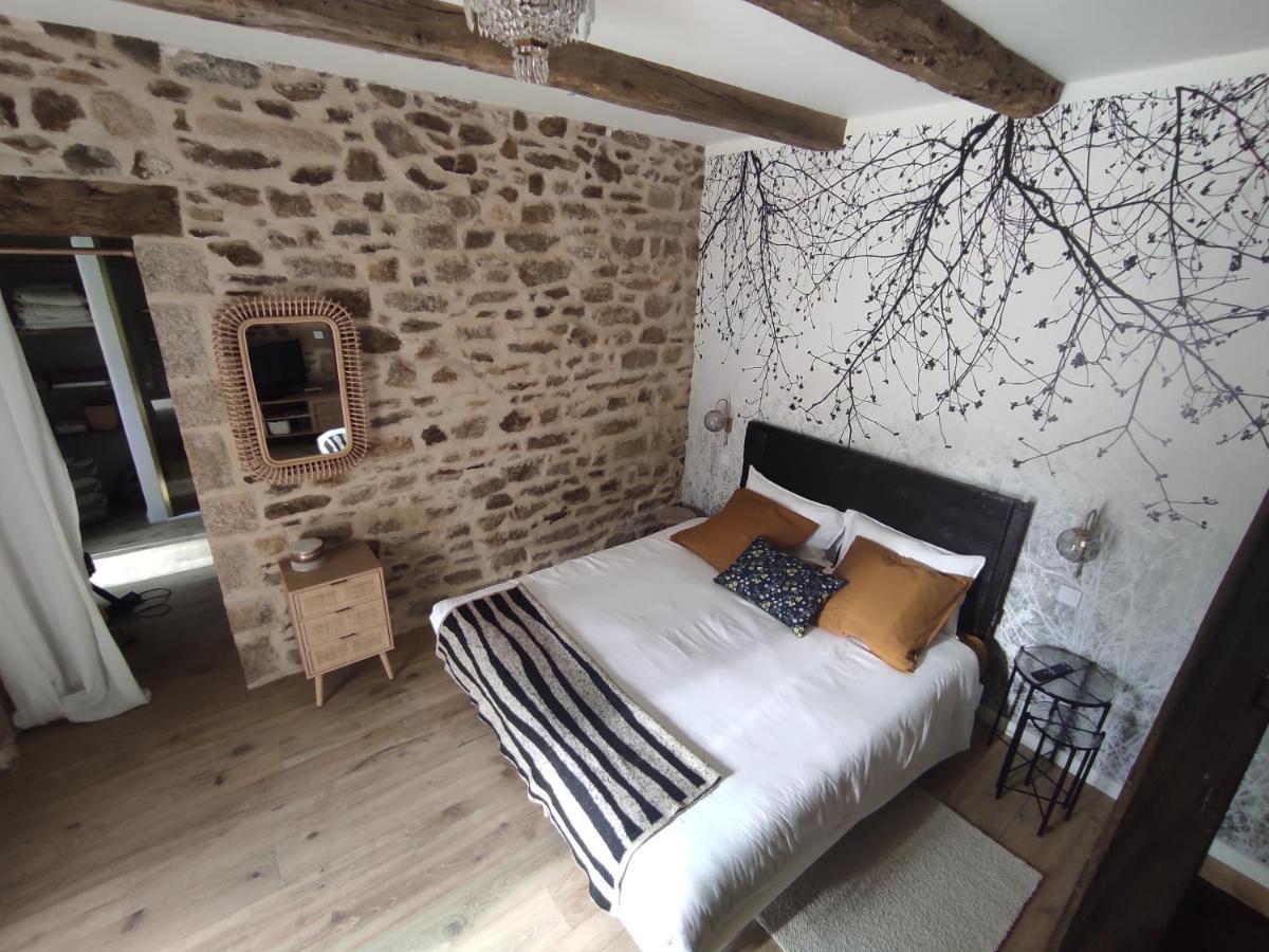 La Ville Es Riez Chambre D'Hotes Corseul Экстерьер фото