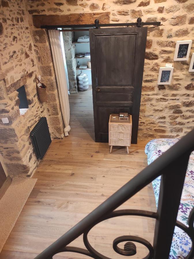 La Ville Es Riez Chambre D'Hotes Corseul Экстерьер фото